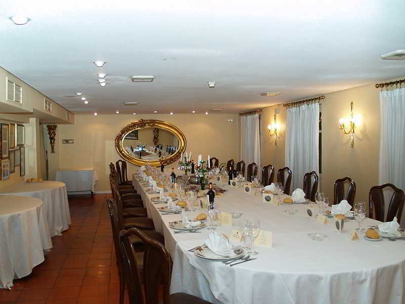 Oca Burgos Centro Hotel Restaurant foto